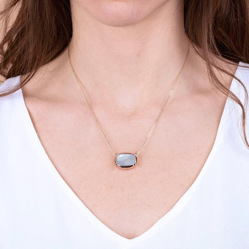 Forzatina Necklace with Oval Pendant in Natural Stone
