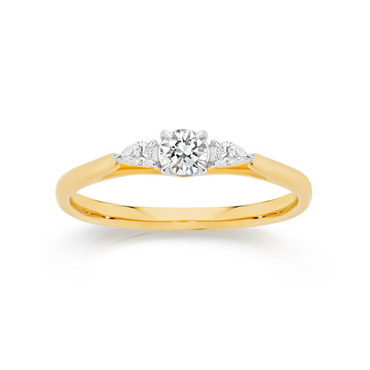 9ct 0.50ct diamond trilogy with pear shoulders
