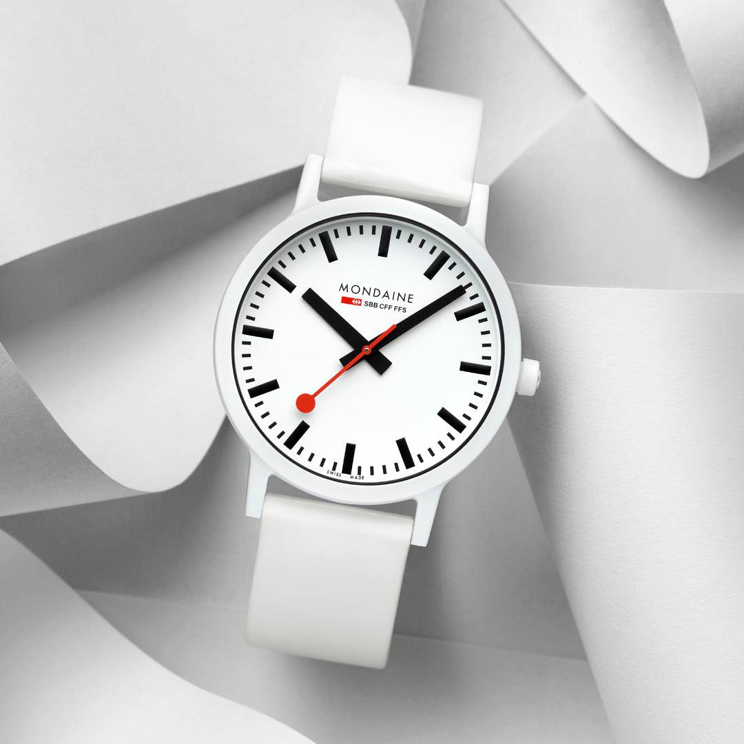 Mondaine Official Swiss Railways Essence 41mm - MS1.41110.RA