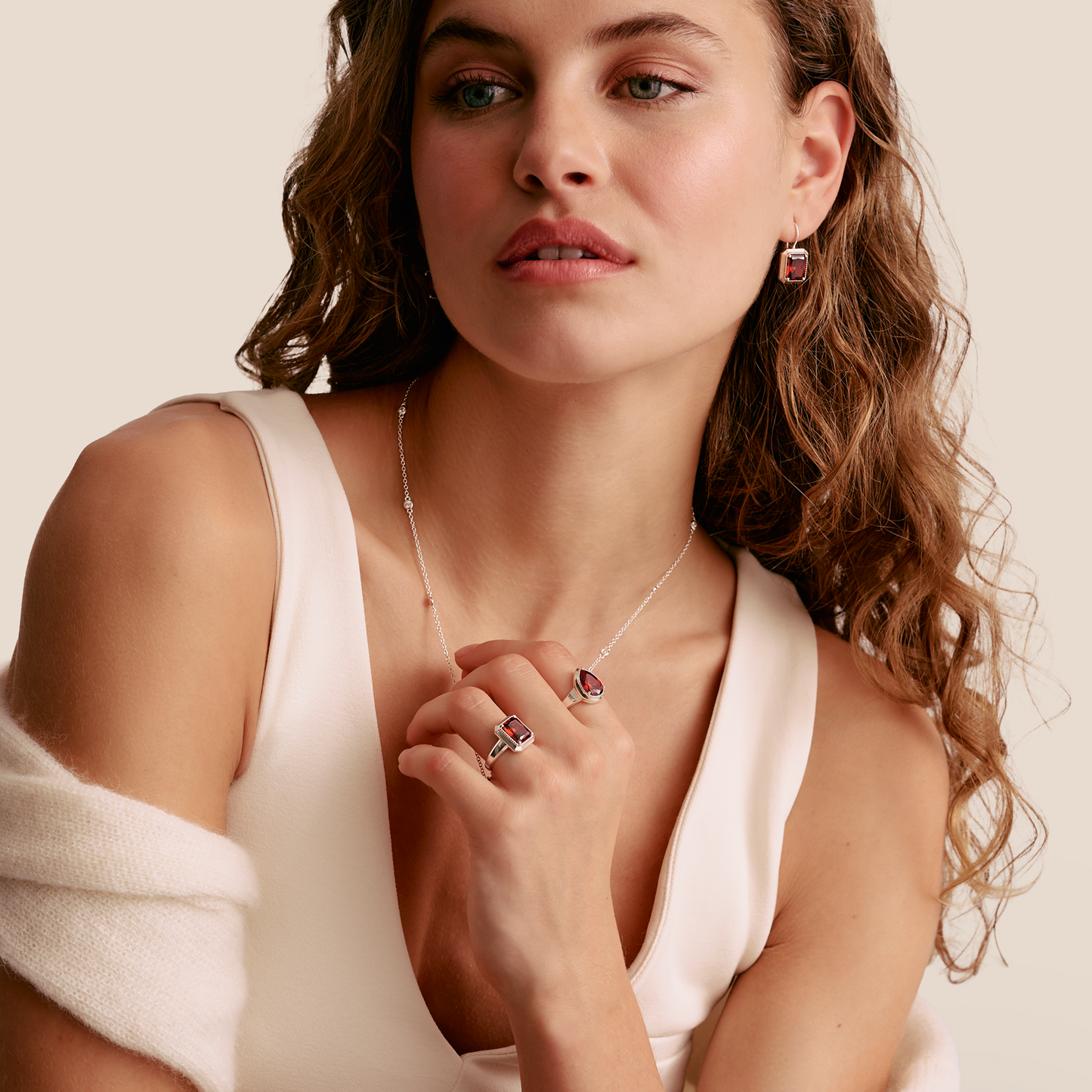 THOMAS SABO Ring with Red Zirconia Stone